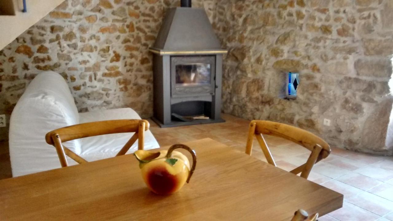 Gîte H.PETIT Vagnas Extérieur photo