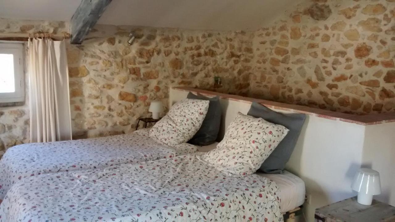 Gîte H.PETIT Vagnas Extérieur photo