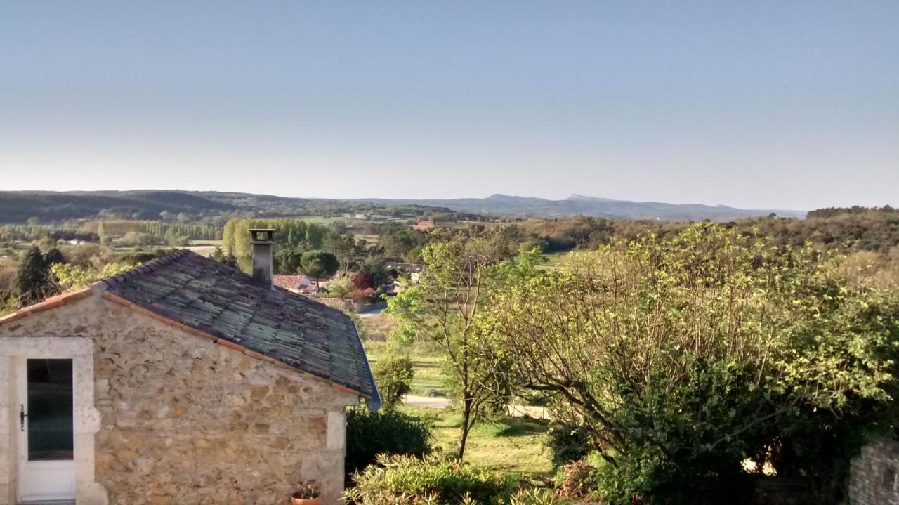 Gîte H.PETIT Vagnas Extérieur photo